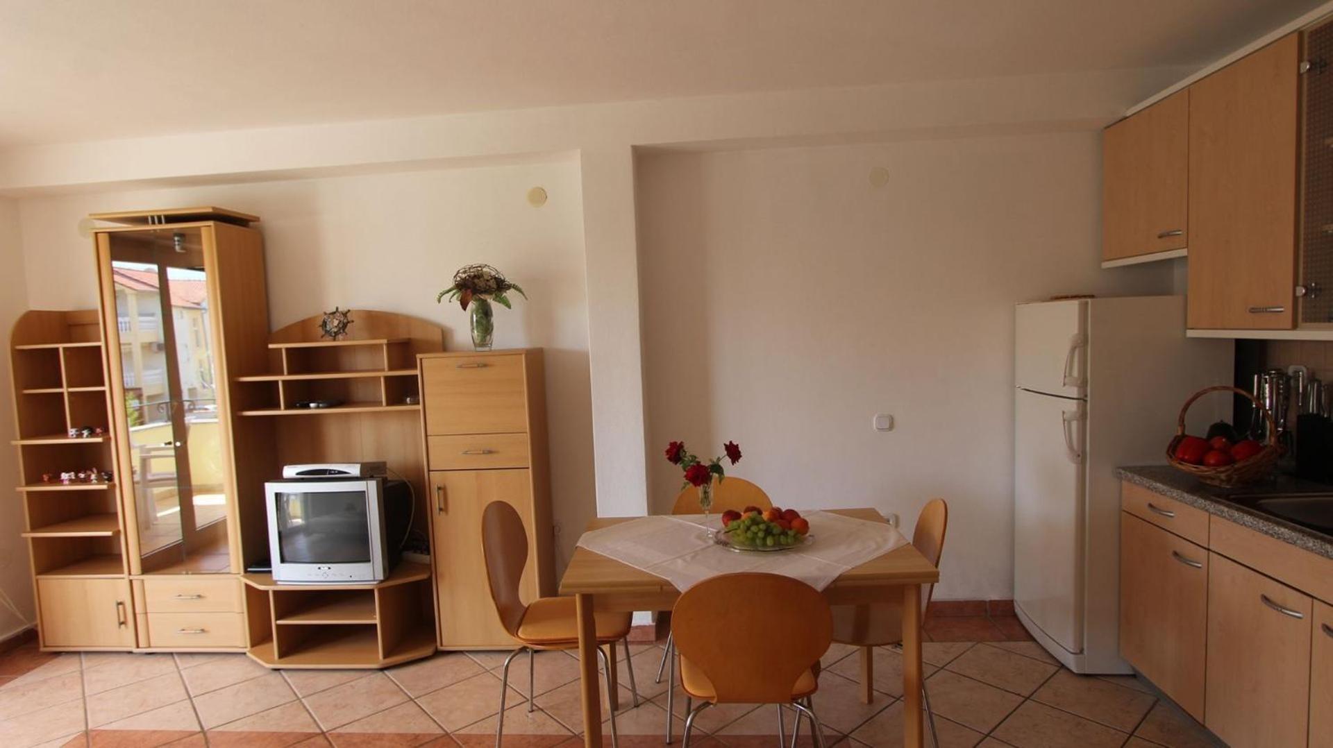 Grahovac 4 Apartman Malinska